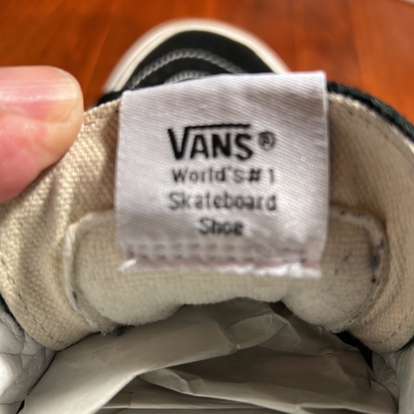 VANS Unisex Black & White Hightop Sneakers - Picture 9 of 10